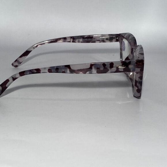 0462 Mona Reading Glasses 2.50 Oversize Gray and Black Tortoise - Picture 5 of 8